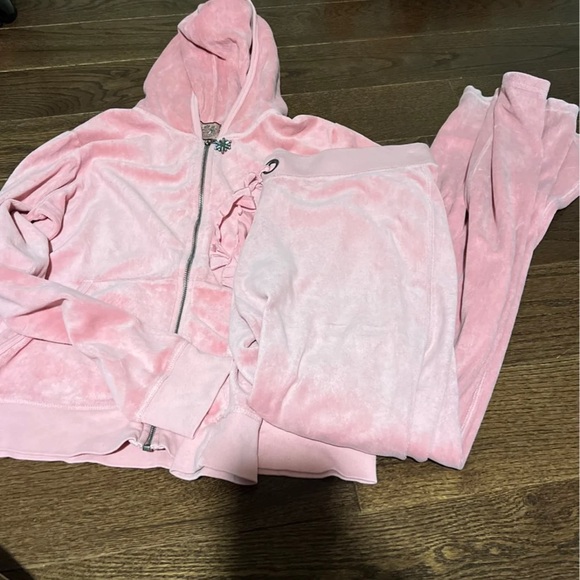 Tops - Vintage baby pink juicy tracksuit